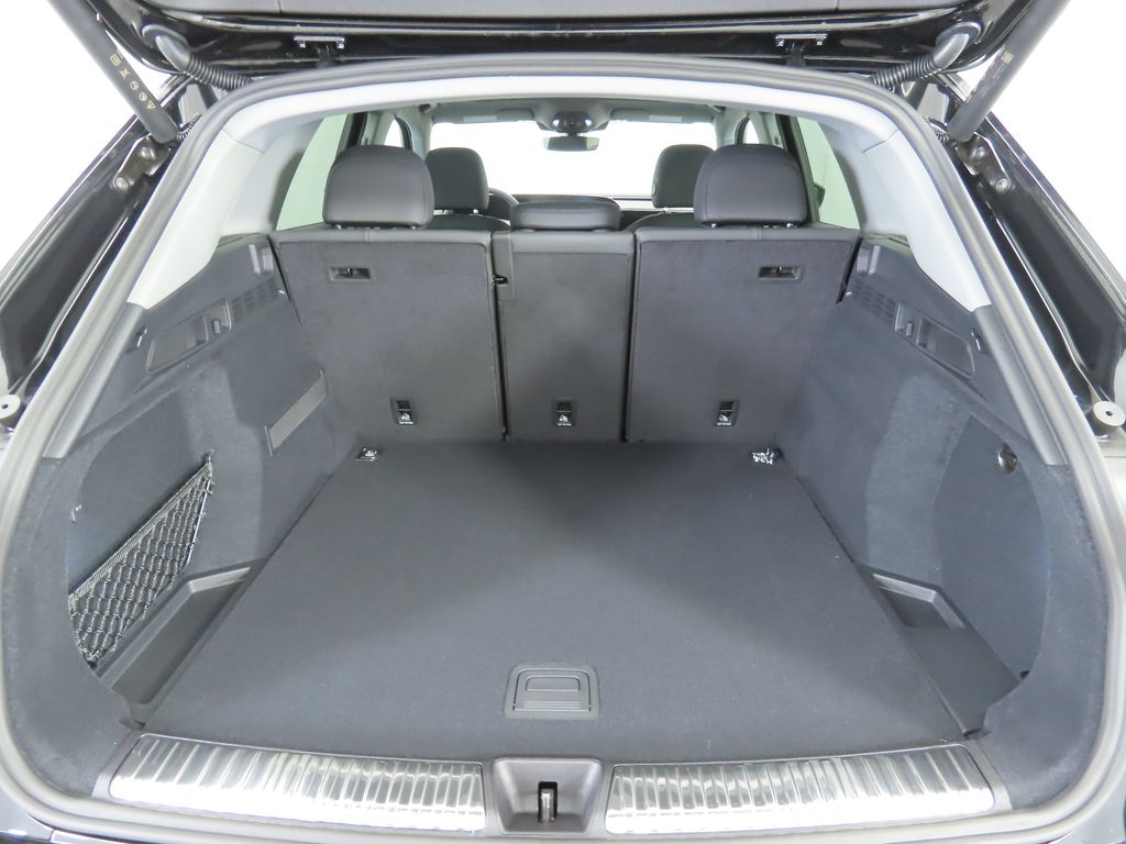 Thumbnail: 2025 Audi Q5 - 29