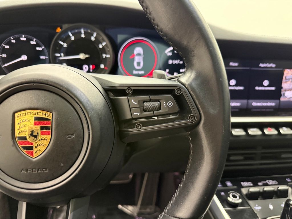 Thumbnail: 2022 Porsche 911 - 14