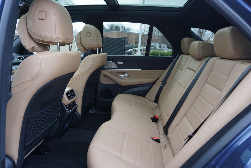 Thumbnail: 2026 Mercedes-Benz GLE - 13