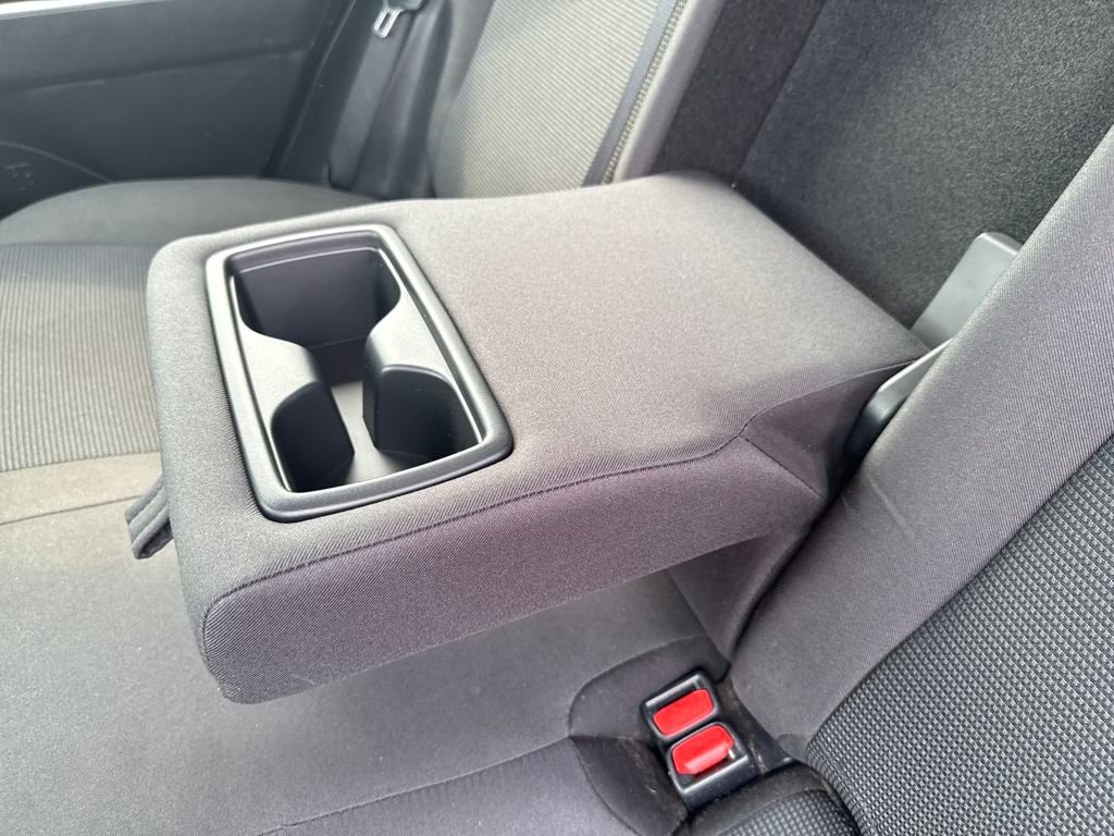 2022 Toyota RAV4 LE photo 31