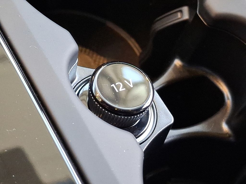 Thumbnail: 2026 Audi RS Q8 - 13