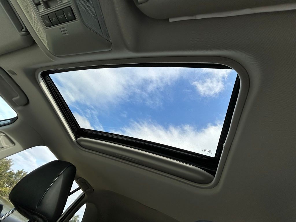 Thumbnail: 2025 Toyota RAV4 - 29