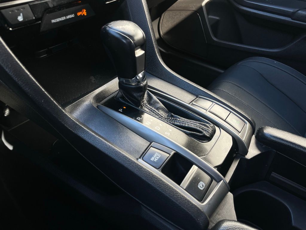 2018 Honda Civic Sport Touring 18