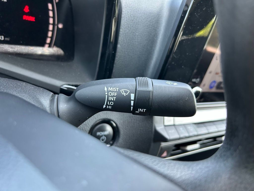 Thumbnail: 2025 Toyota Camry - 20