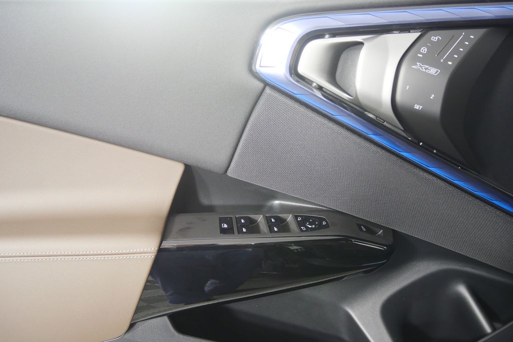 Thumbnail: 2026 BMW X3 - 8