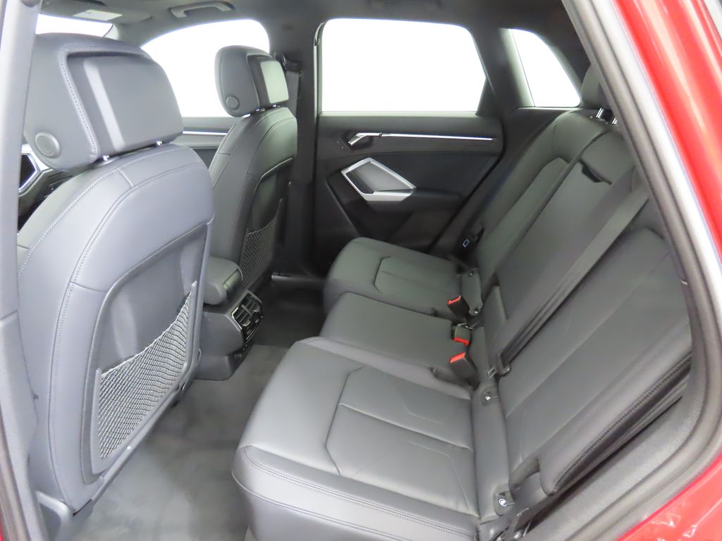 Thumbnail: 2025 Audi Q3 - 22