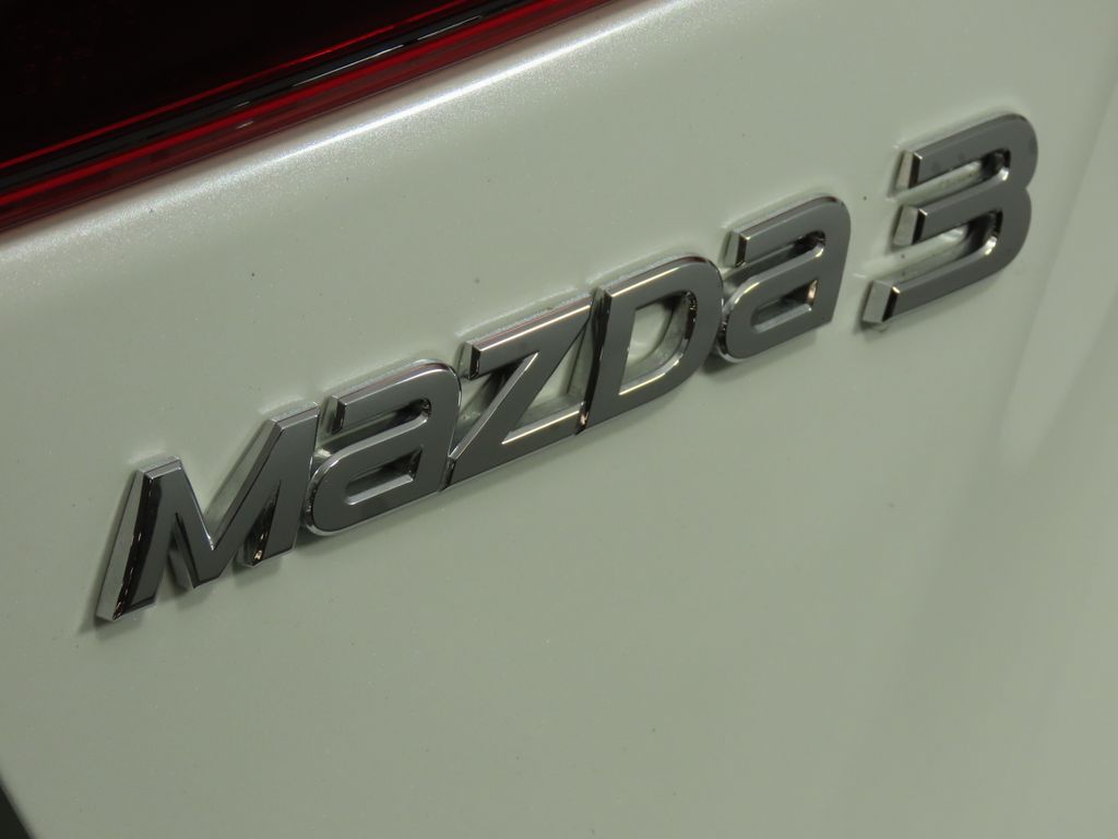 Thumbnail: 2018 Mazda Mazda3 - 9