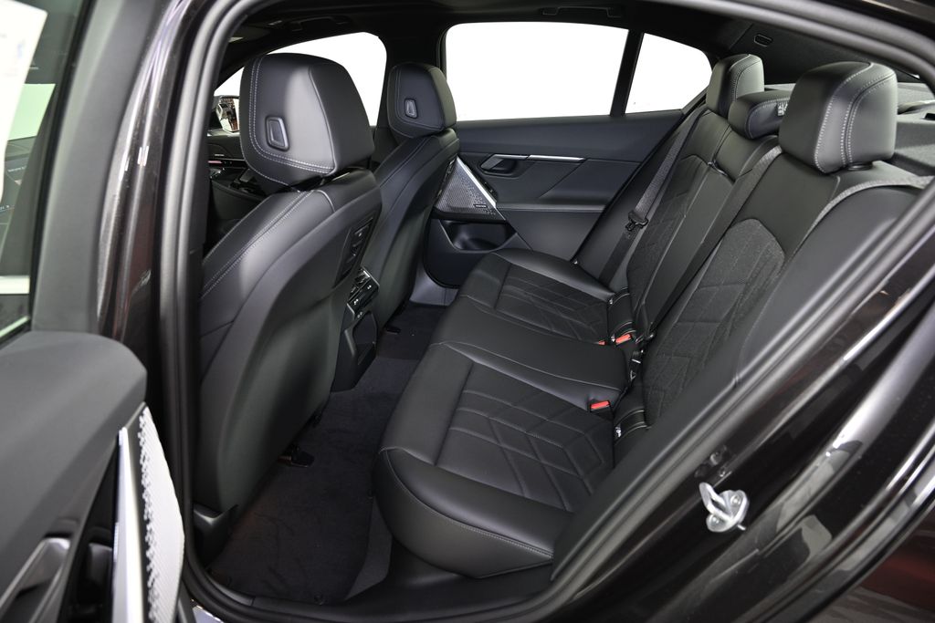 Thumbnail: 2026 BMW 5 Series - 24