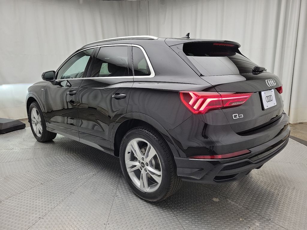 2024 Audi Q3  4