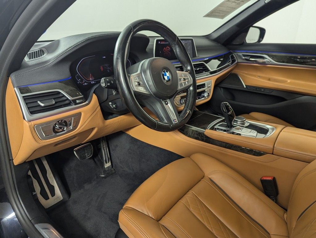2022 BMW 7-Series 740i xDrive photo