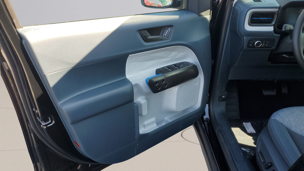 New 2025 Black Ford XLT image 15