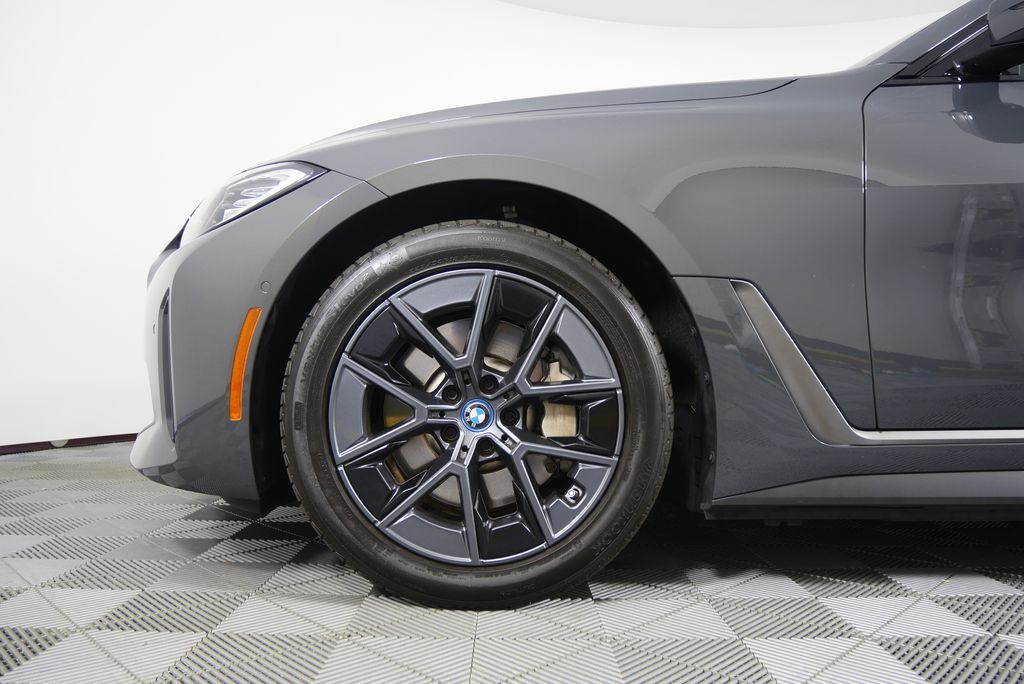 Thumbnail: 2023 BMW i4 - 7