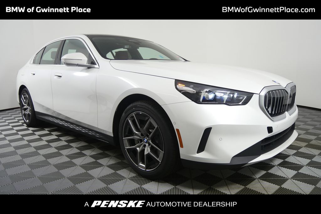 Thumbnail: 2026 BMW 5 Series - 1