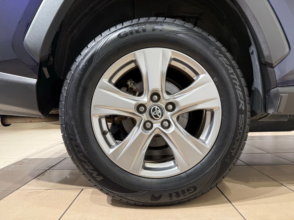 Thumbnail: 2024 Toyota RAV4 - 9