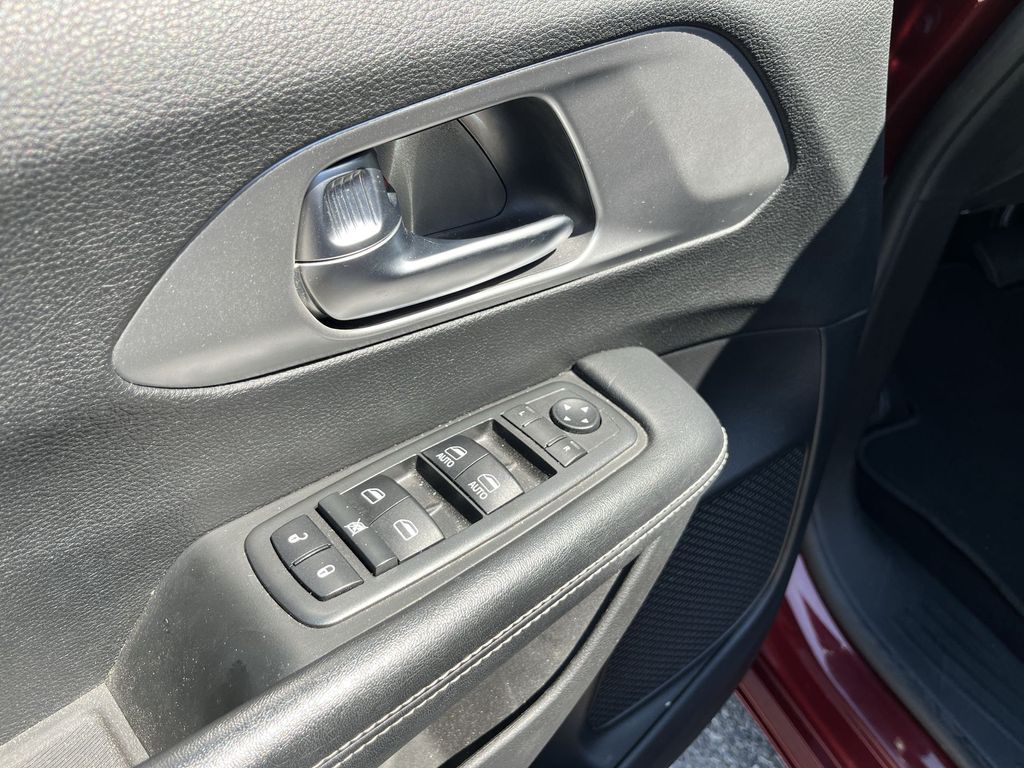 2019 Chrysler Pacifica Touring Plus 23