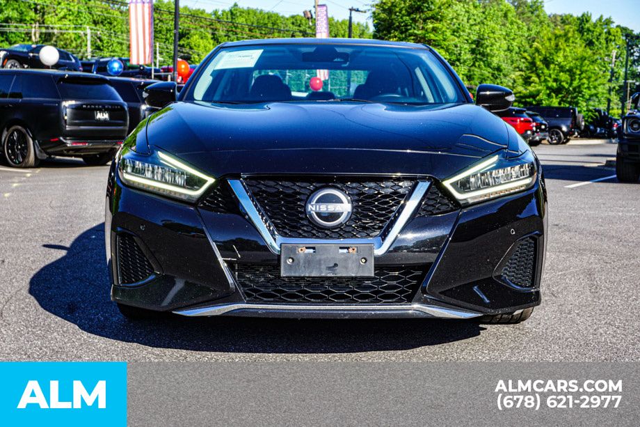 Used 2023 Black Nissan 3.5 SL image 10