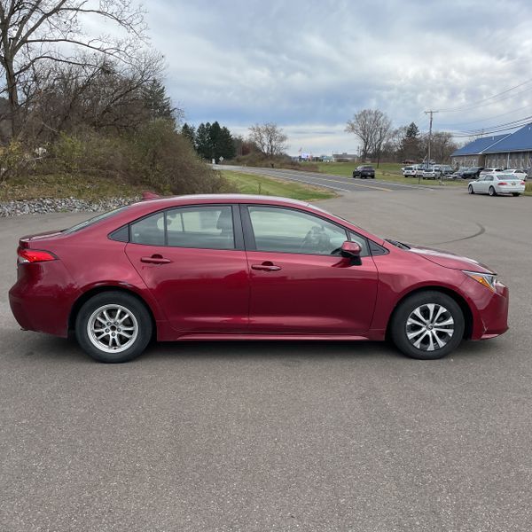 2022 Toyota Corolla Hybrid LE 6