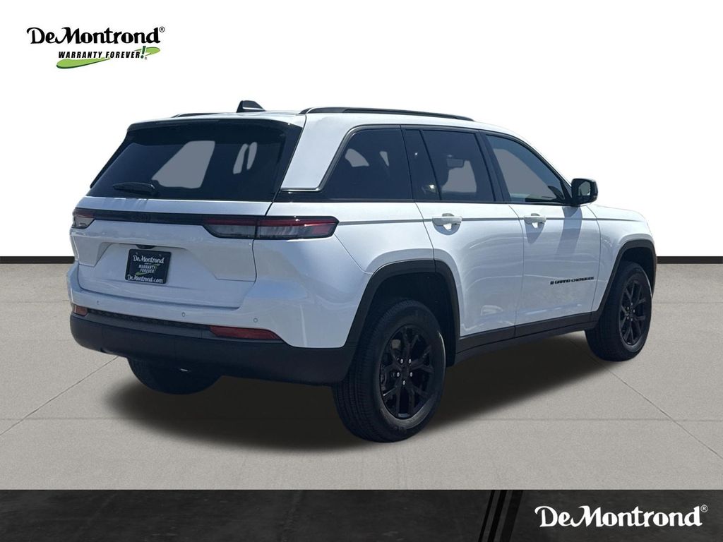 2026 Jeep Grand Cherokee Altitude - 4