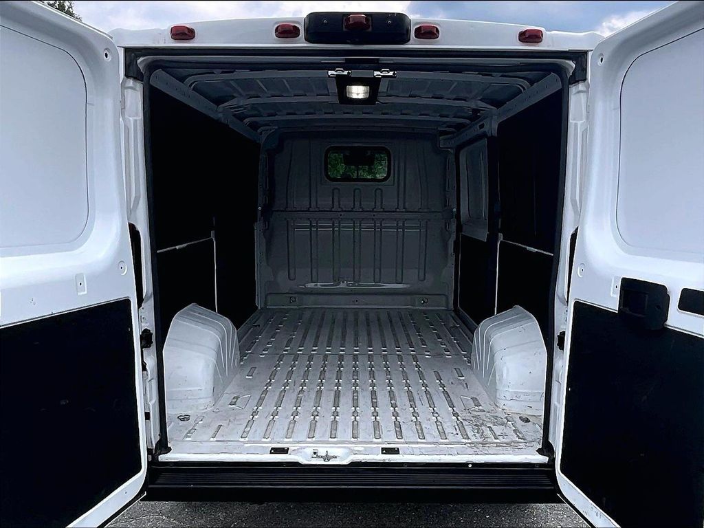 2025 Ram ProMaster 2500 — photo 15