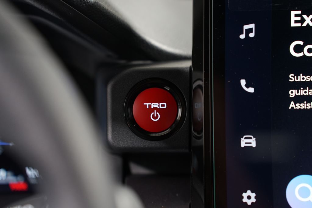 2025 Toyota 4Runner TRD Off Road 18