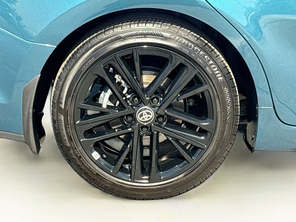 Thumbnail: 2026 Toyota Camry - 32