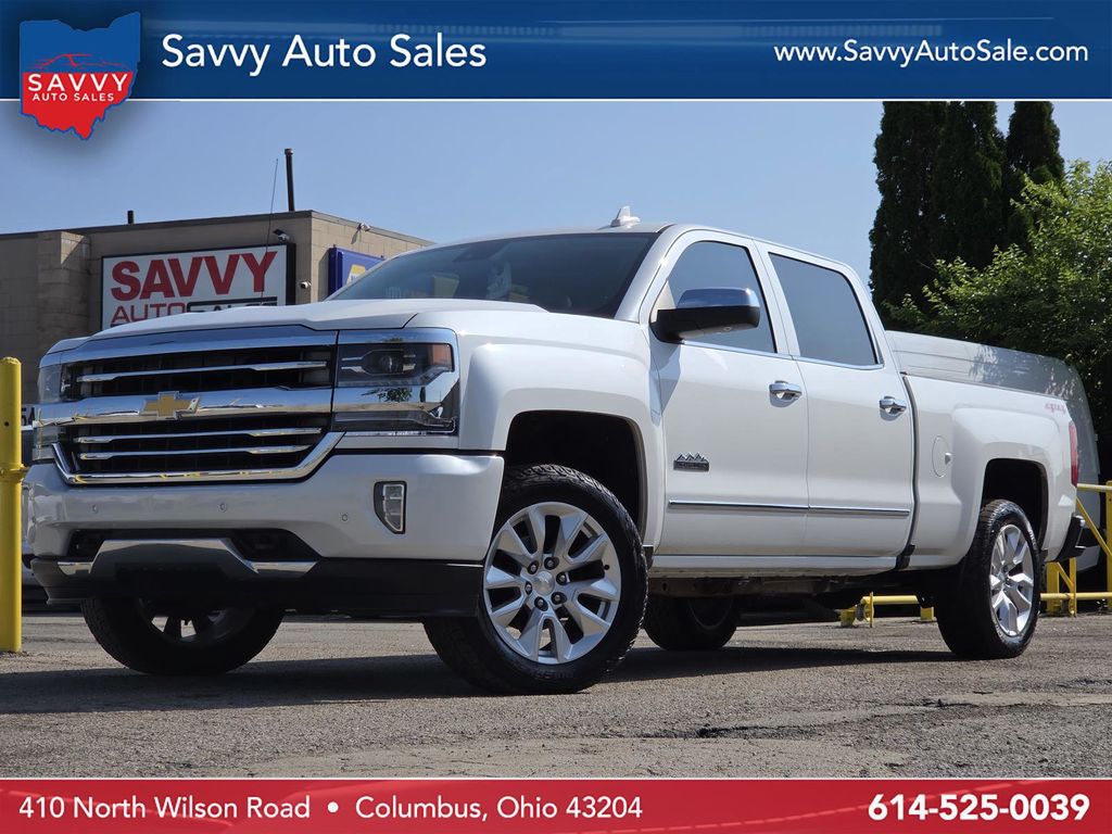 White (Iridescent Pearl Tricoat) 2016 Chevrolet Silverado 1500 High Country Crew Cab 4WD Pickup Truck Four-Wheel Drive 8-Speed Automatic Overdrive