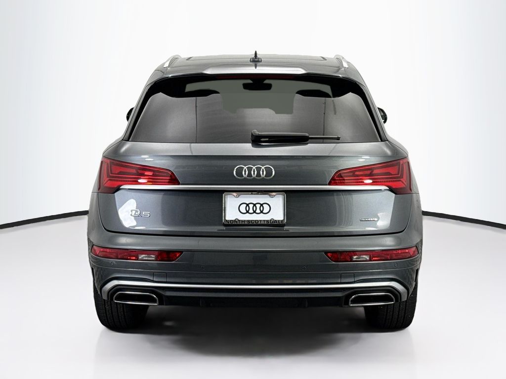 Thumbnail: 2022 Audi Q5 - 6