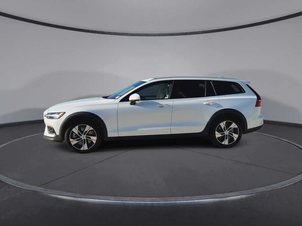 Thumbnail: 2022 Volvo S60 - 5