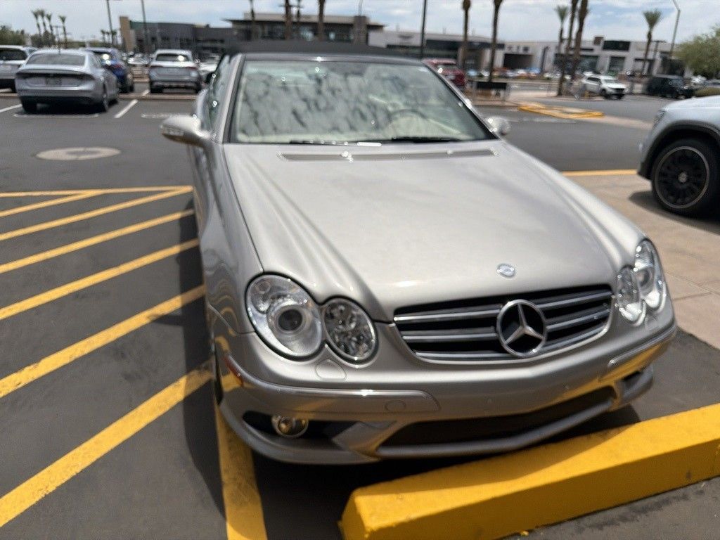 Thumbnail: 2008 Mercedes-Benz CLK - 20