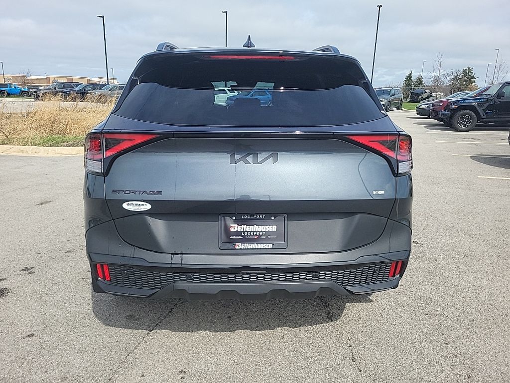 View vehicle photo 4