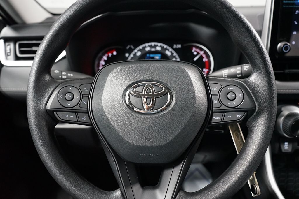 Thumbnail: 2025 Toyota RAV4 - 12