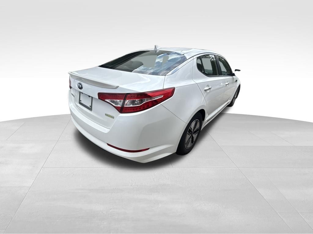 Used 2013 White Kia LX image 7