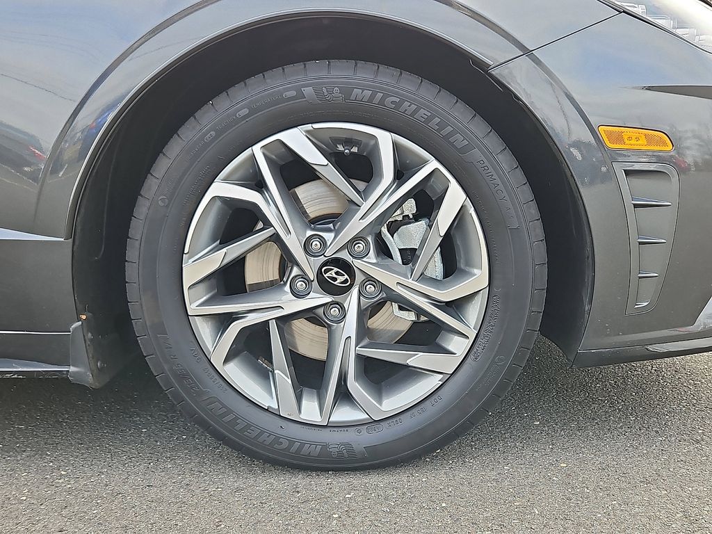 Thumbnail: 2023 Hyundai Sonata - 10