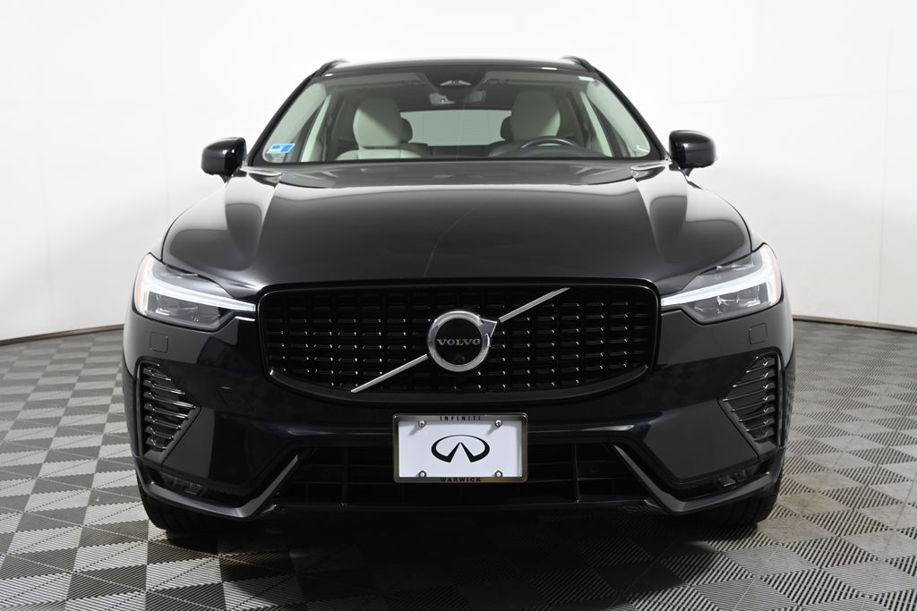 Thumbnail: 2023 Volvo XC60 - 9