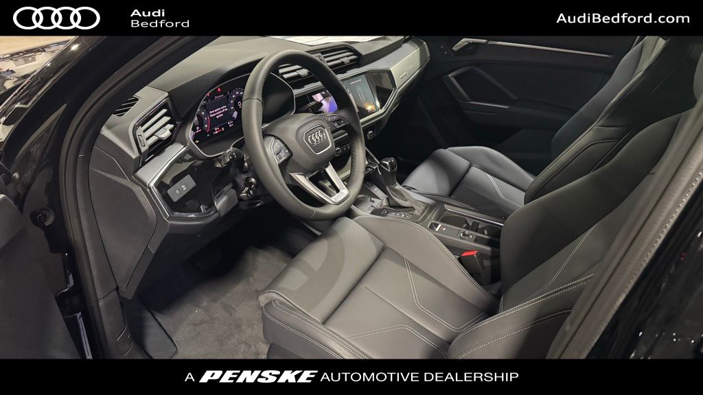 Thumbnail: 2025 Audi Q3 - 11