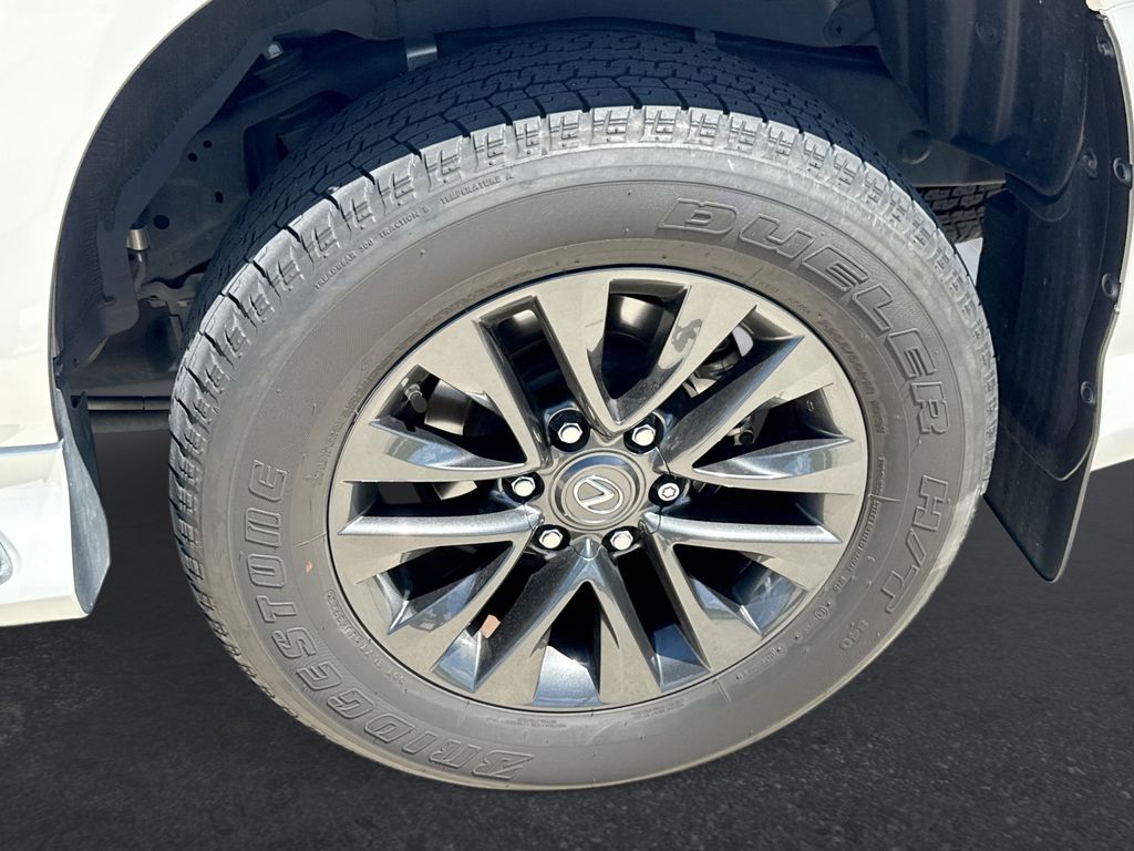 Thumbnail: 2023 Lexus GX - 31