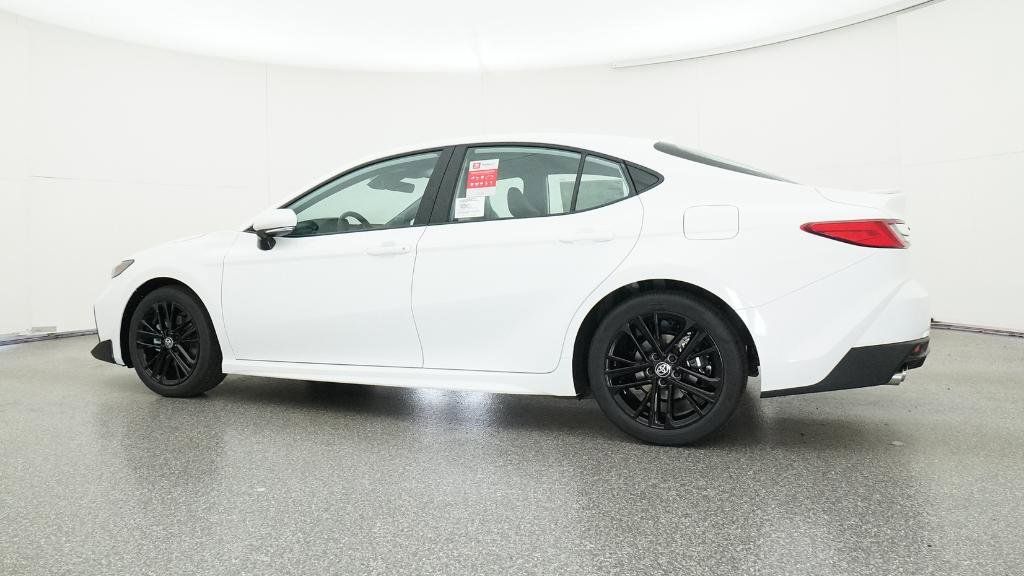 2025 Toyota Camry SE 10