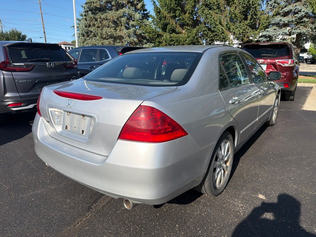 Thumbnail: 2006 Honda Accord - 3