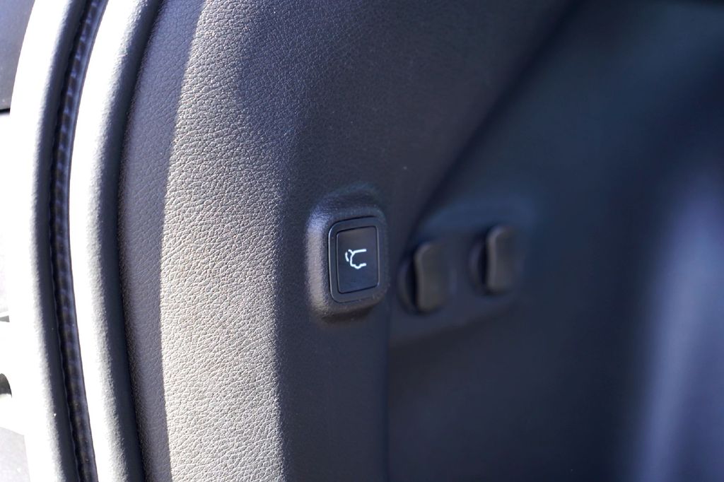 Used Car 2019 Jeep Cherokee  Limited For Sale Under $20,000 In Taylor, Texas