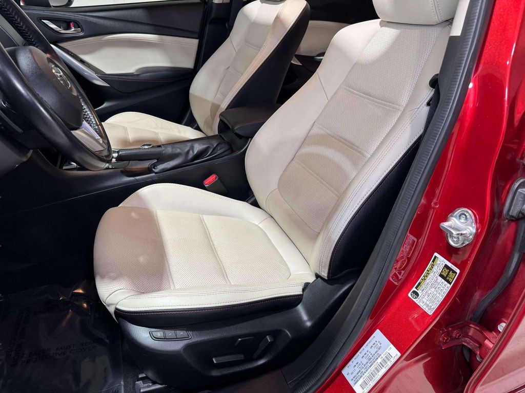 Used 2014 Soul Red Metallic Mazda i Grand Touring image 5