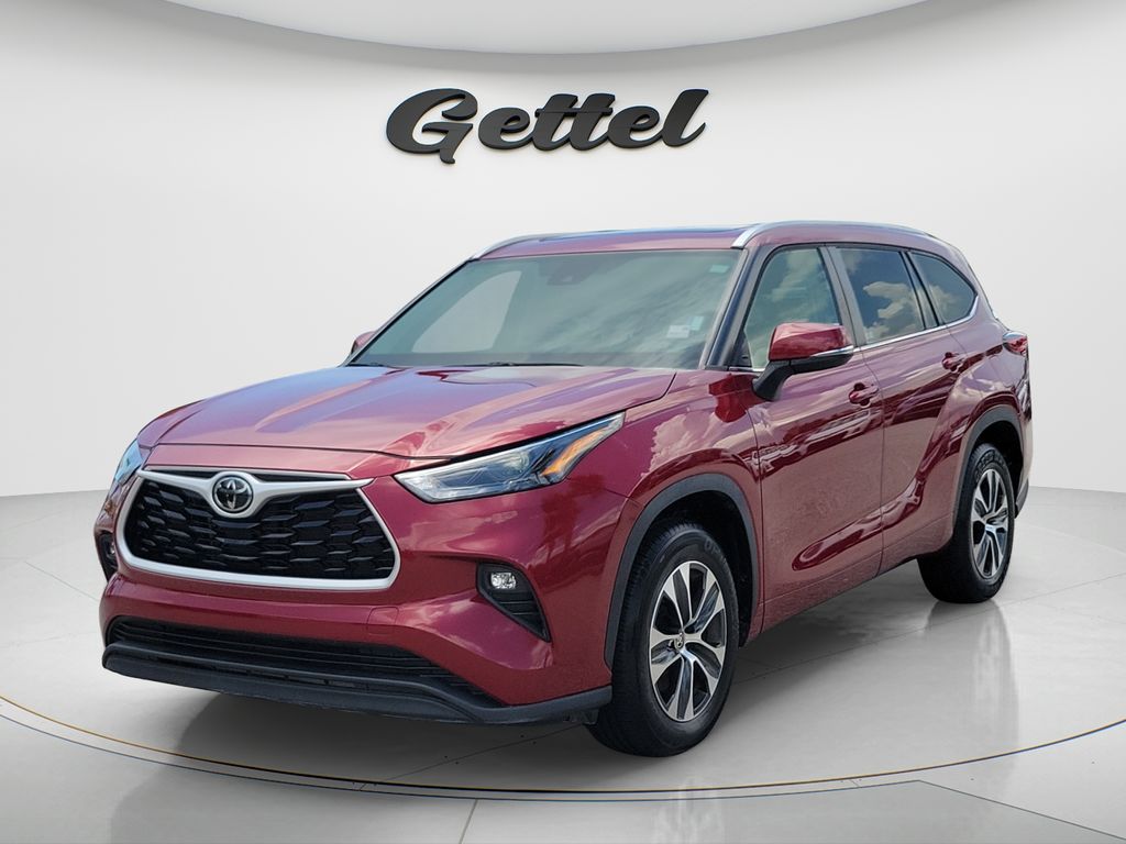 Pre-Owned 2025 Toyota Highlander XLE 4D Sport Utility in #CS4518A