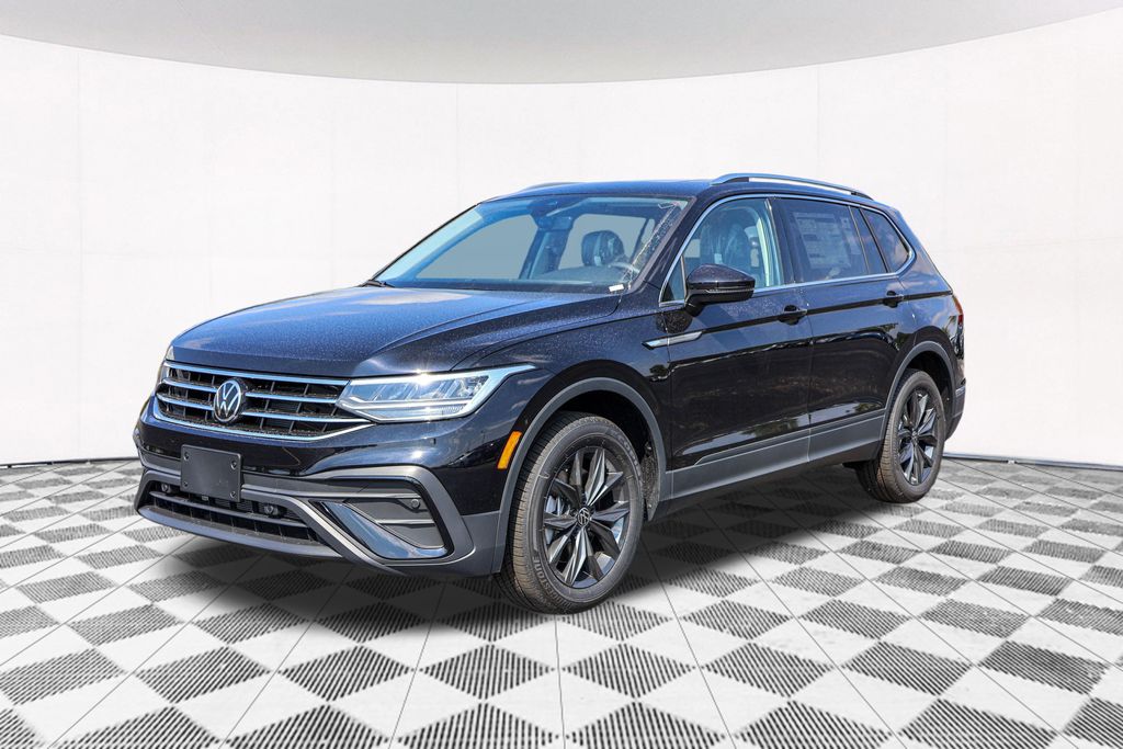 2024 Volkswagen Tiguan 2.0T SE 13