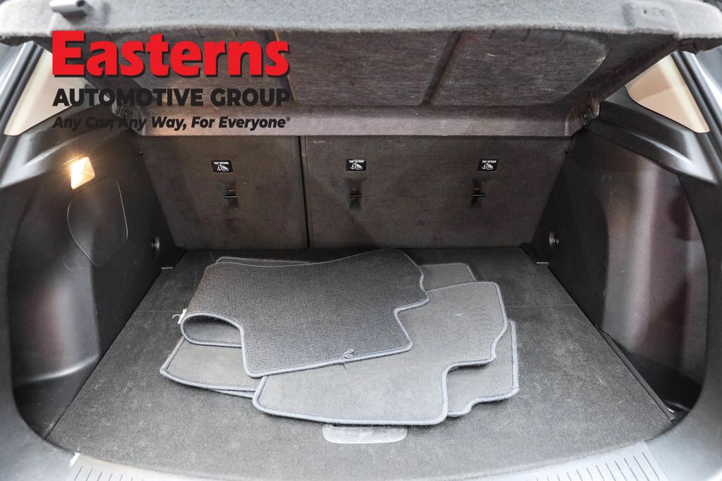 Used 2024 White Buick Sport Touring image 9