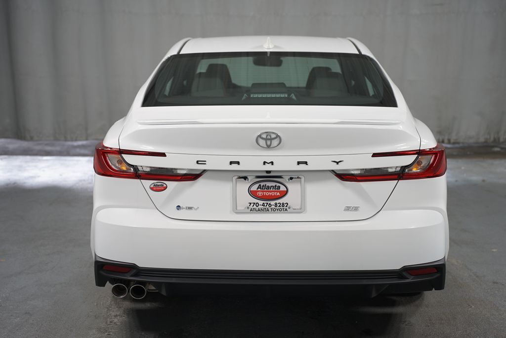 2025 Toyota Camry SE 7