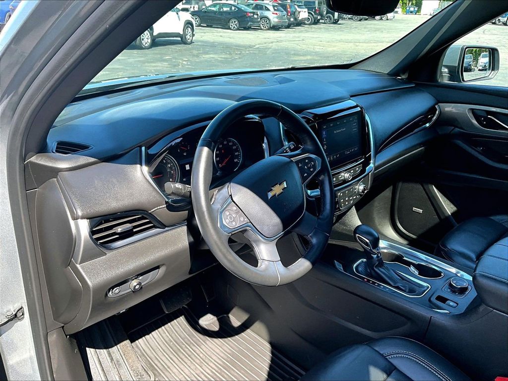 2023 Chevrolet Traverse — photo 8