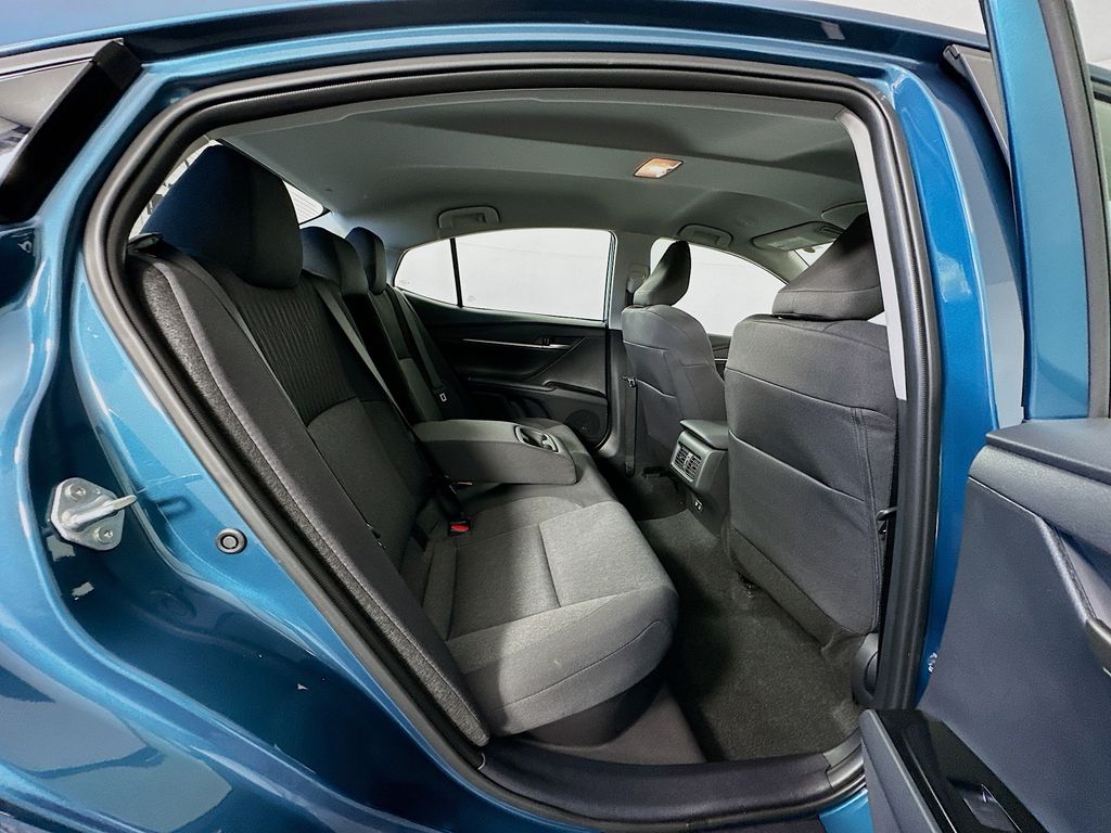 Thumbnail: 2025 Toyota Camry - 26