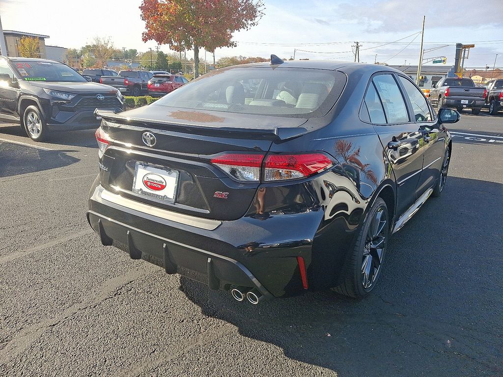 Thumbnail: 2025 Toyota Corolla - 4