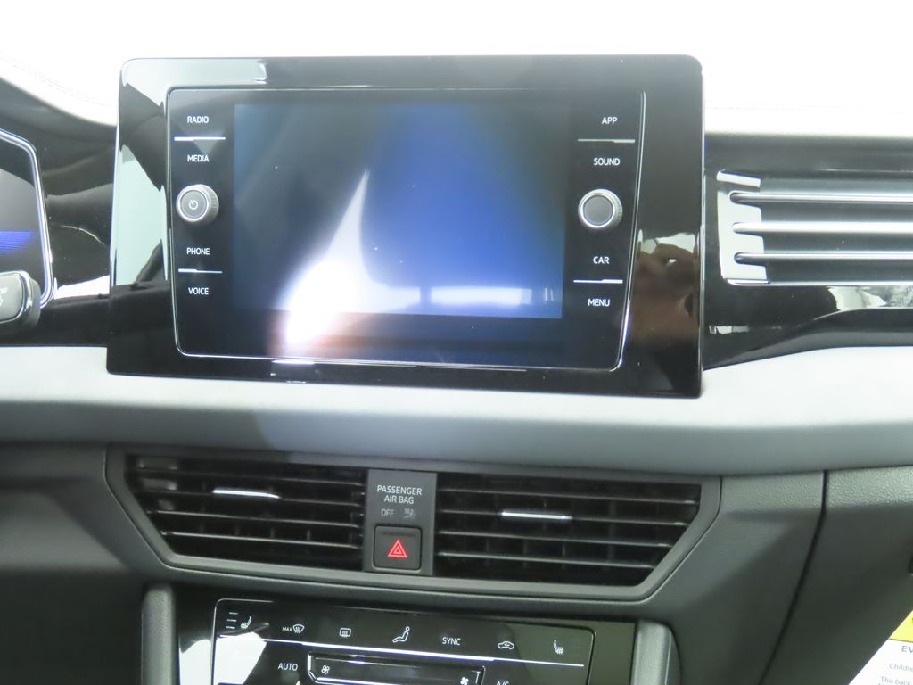 Thumbnail: 2026 Volkswagen Jetta - 14