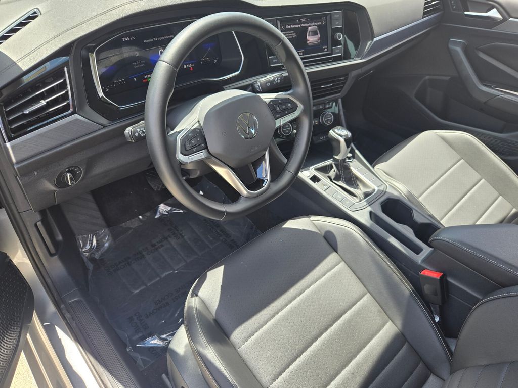 2023 Volkswagen Jetta - $18,500