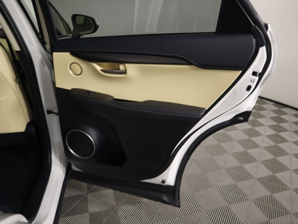 2016 Lexus NX 200t 27